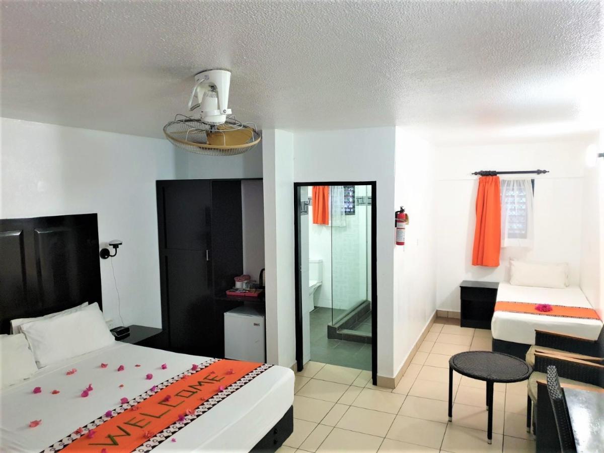 Suva Motor Inn Екстериор снимка