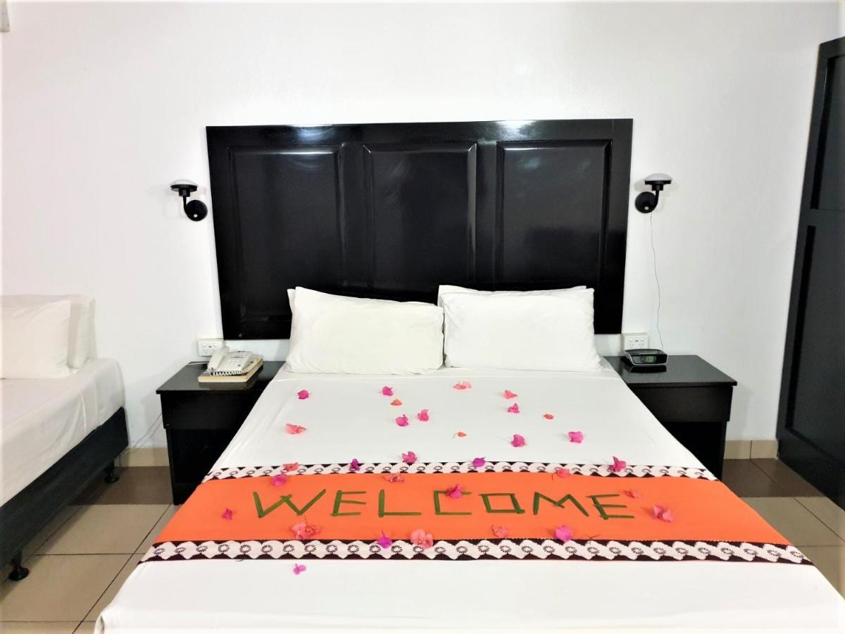 Suva Motor Inn Екстериор снимка