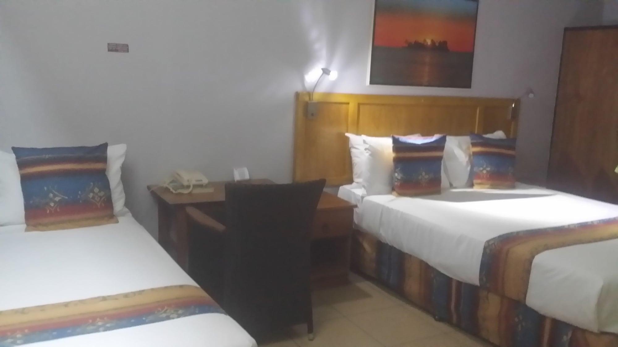 Suva Motor Inn Екстериор снимка