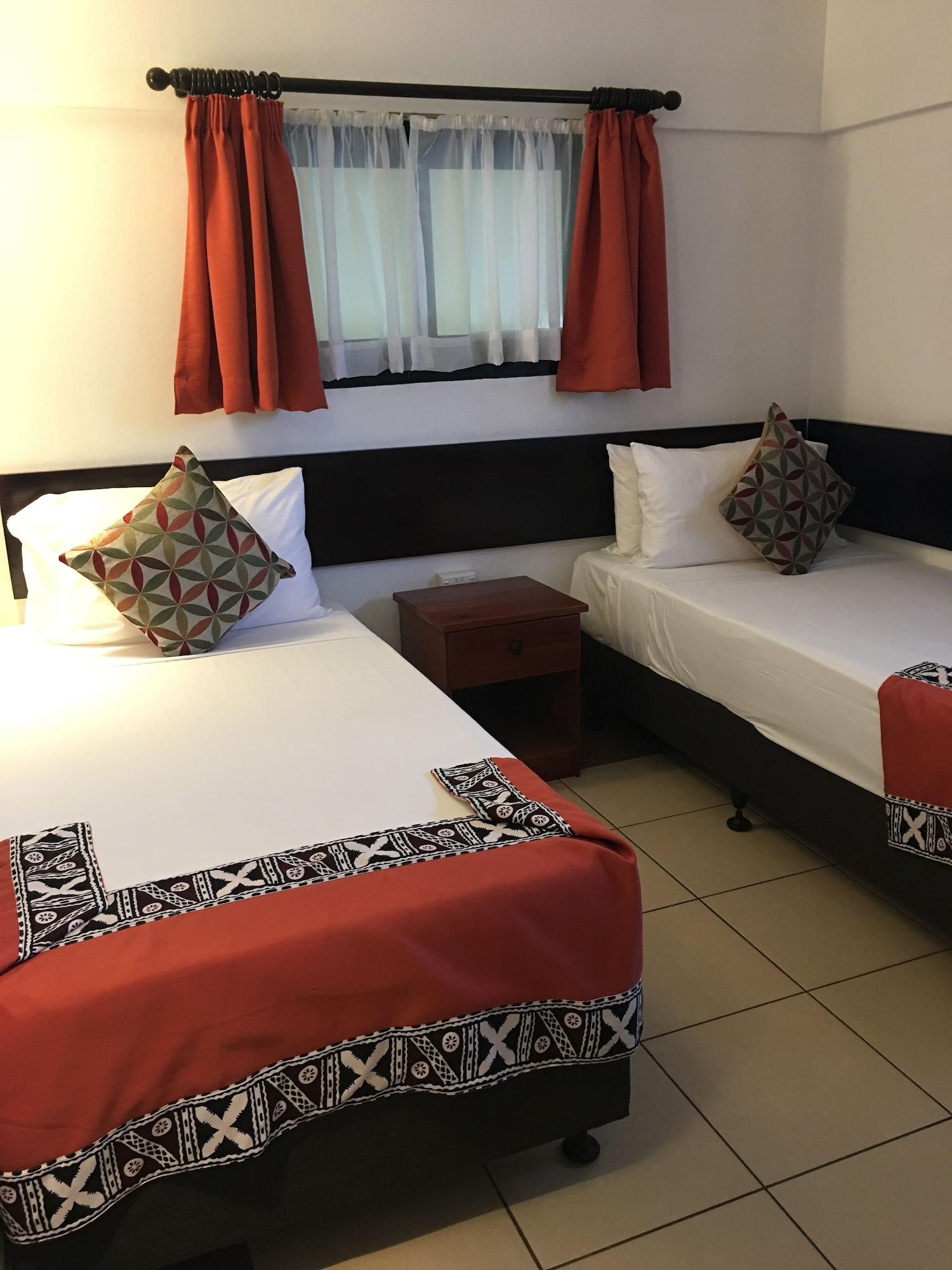 Suva Motor Inn Екстериор снимка