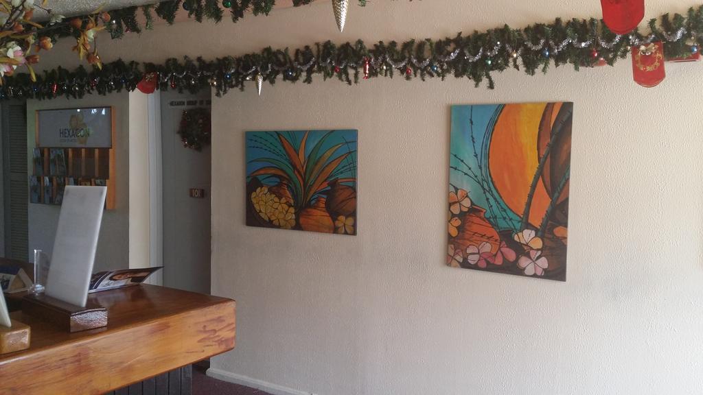 Suva Motor Inn Екстериор снимка