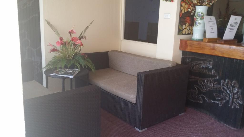 Suva Motor Inn Екстериор снимка