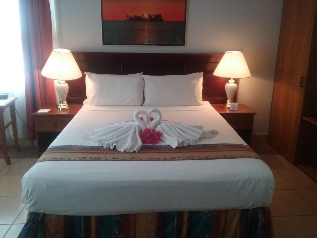Suva Motor Inn Екстериор снимка
