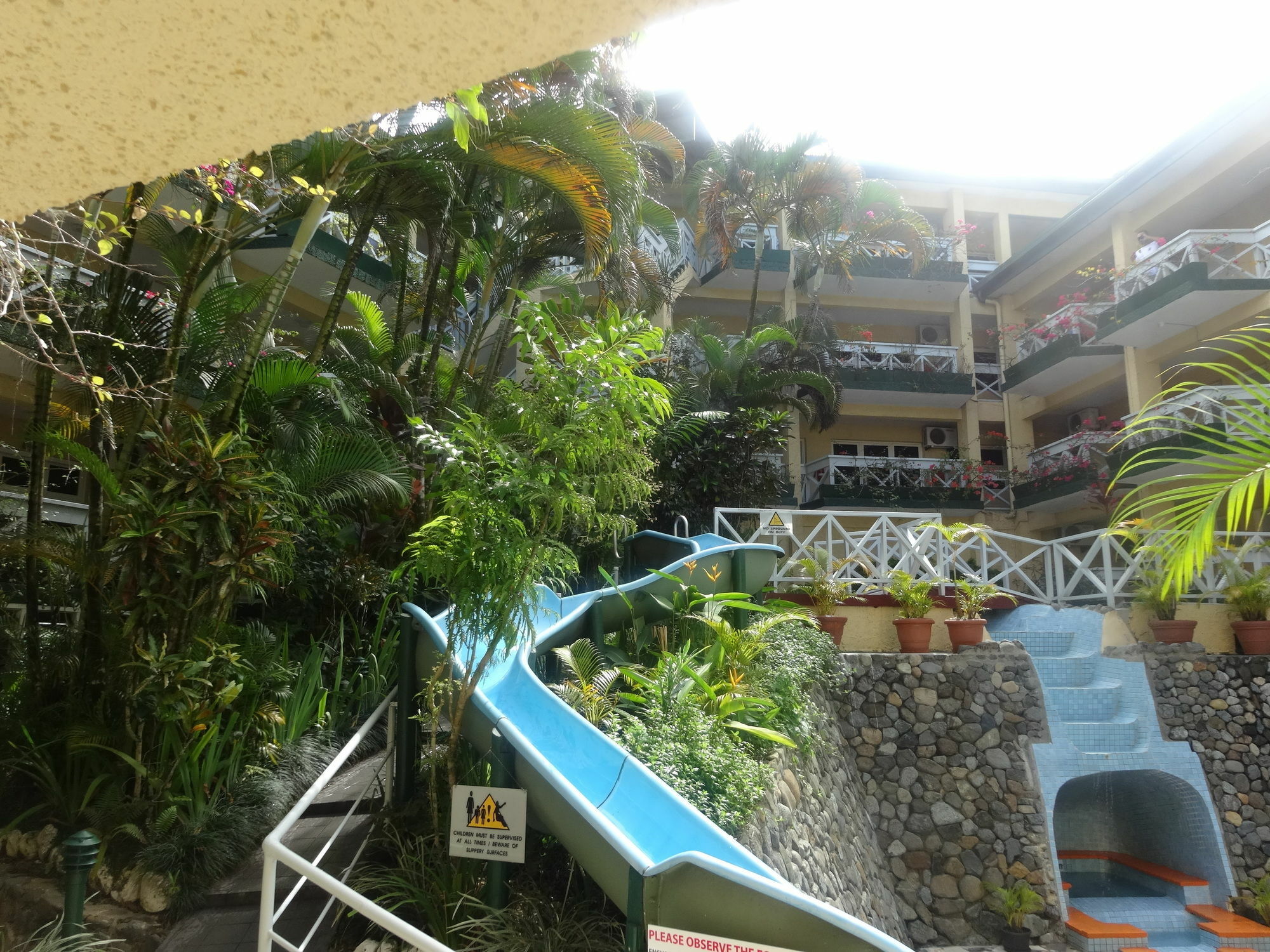 Suva Motor Inn Екстериор снимка